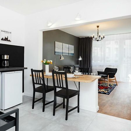 First Central Apartments By Noclegi Renters 바르샤바 외부 사진