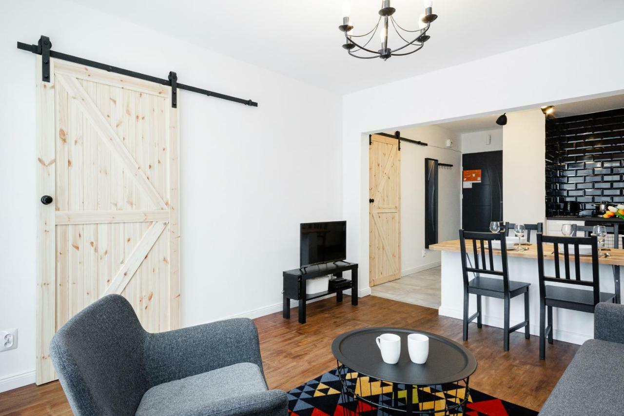 First Central Apartments By Noclegi Renters 바르샤바 외부 사진